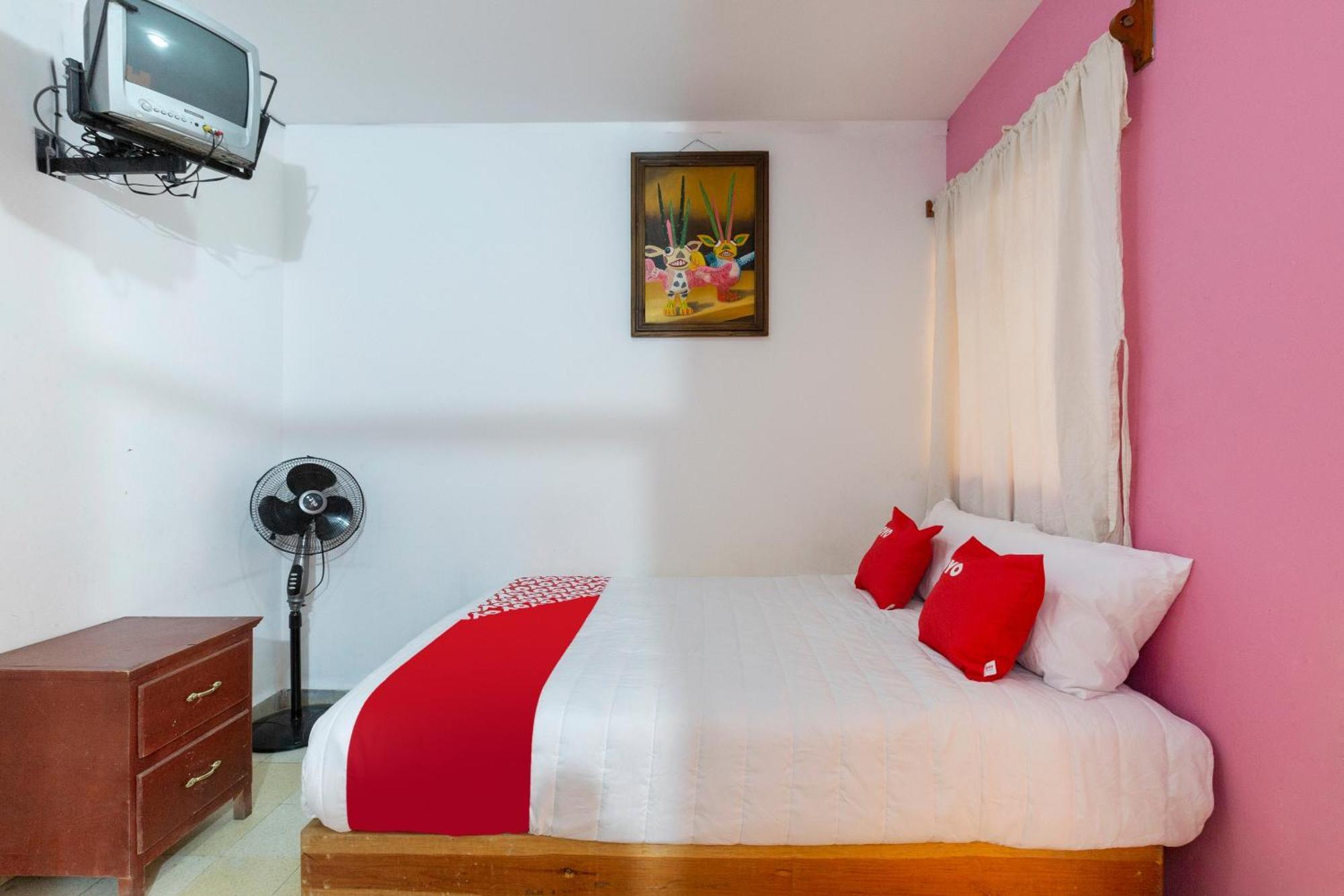 Oyo Hotel Emperador, Oaxaca Exterior photo