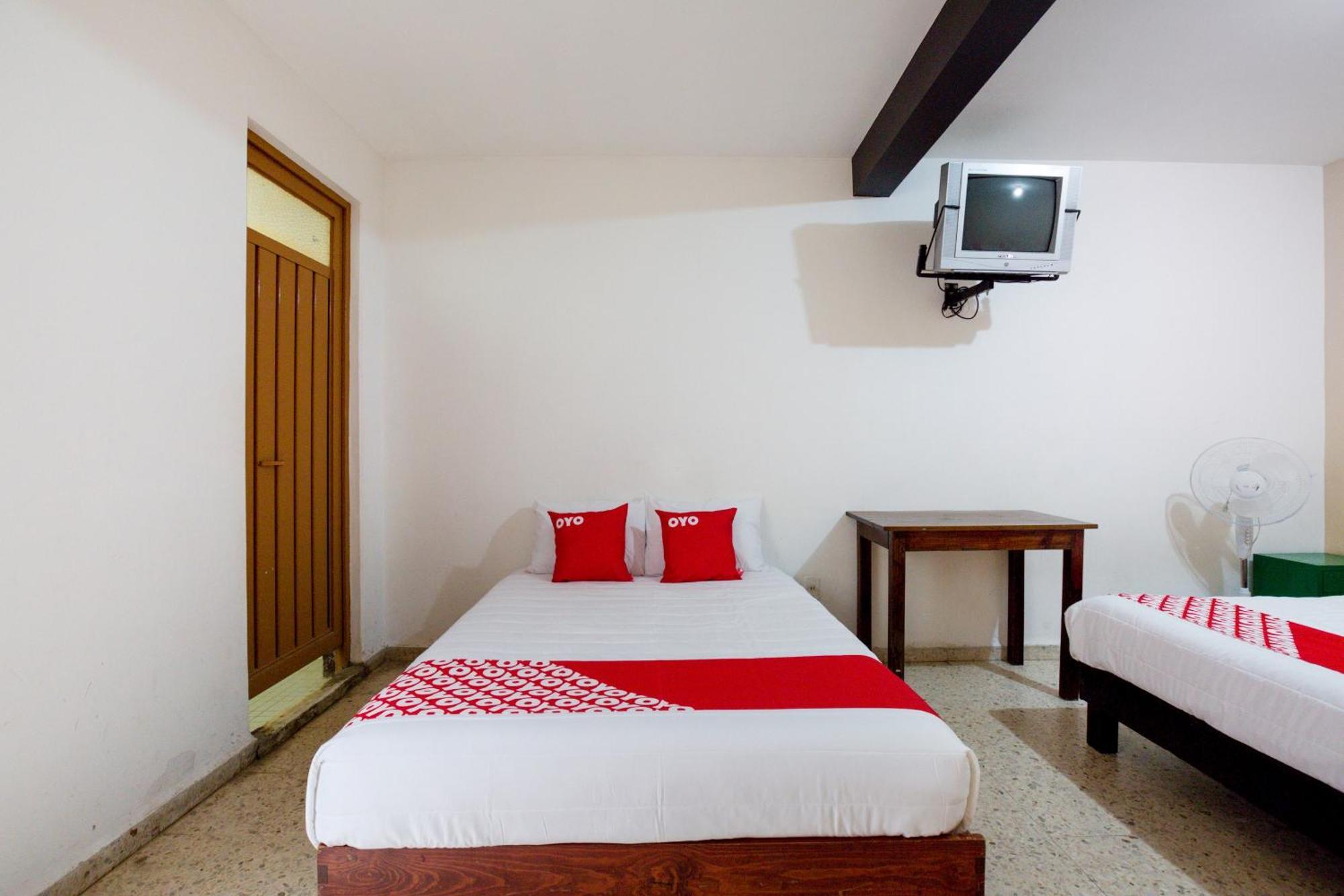 Oyo Hotel Emperador, Oaxaca Exterior photo