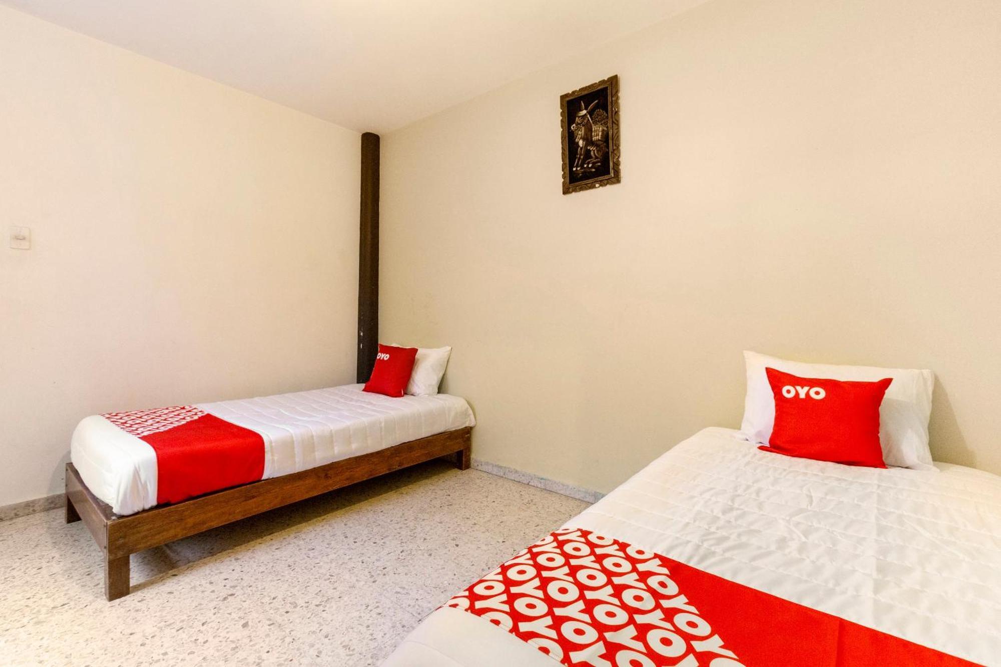 Oyo Hotel Emperador, Oaxaca Exterior photo