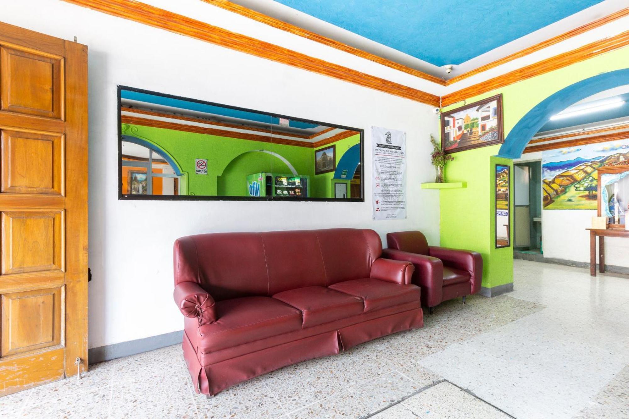 Oyo Hotel Emperador, Oaxaca Exterior photo